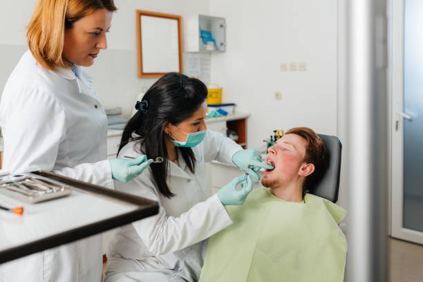 Best Walk-In Emergency Dental Services in Santa Ana, CA